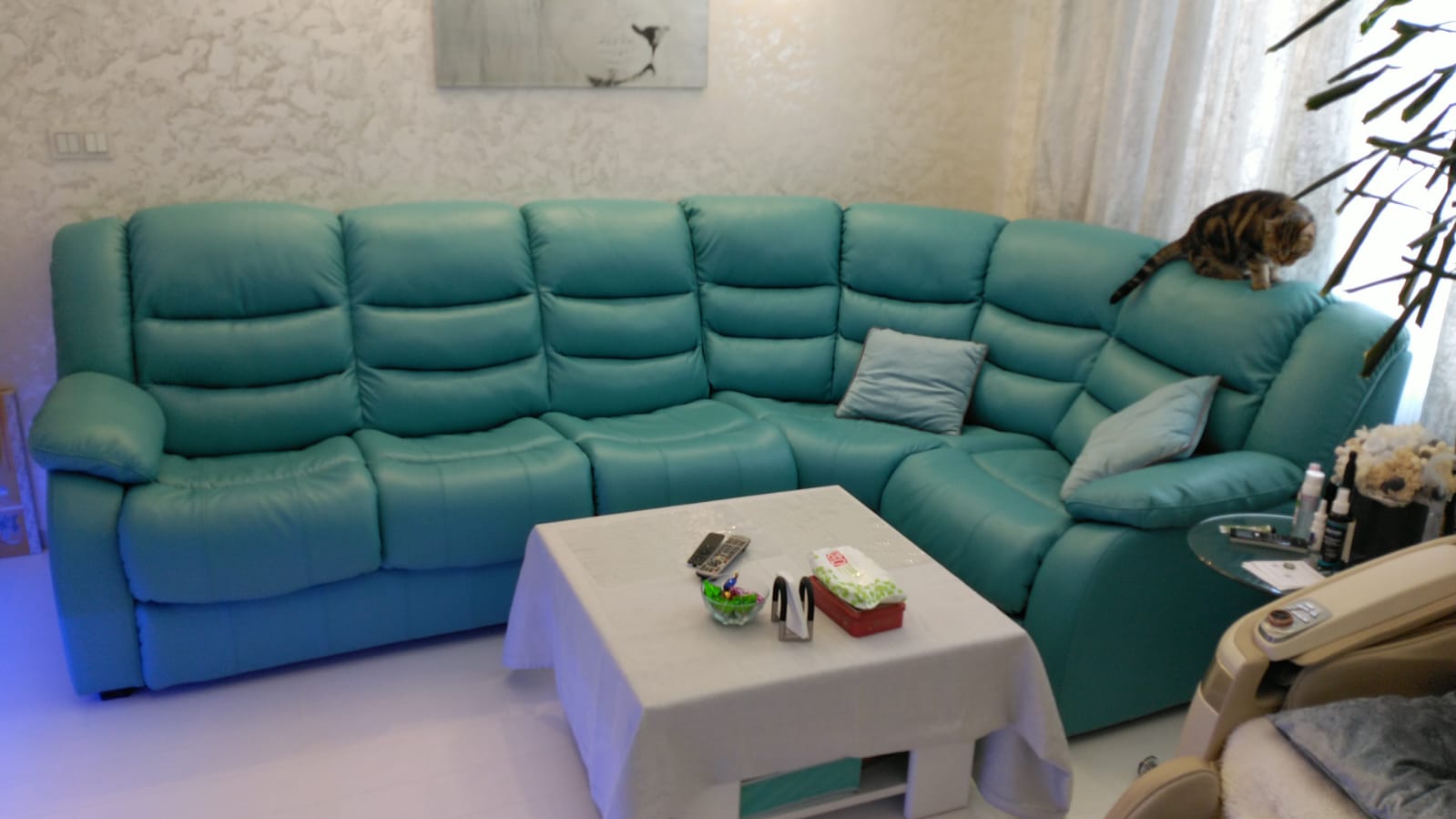 Перетяжка дивана на дому. Киренск