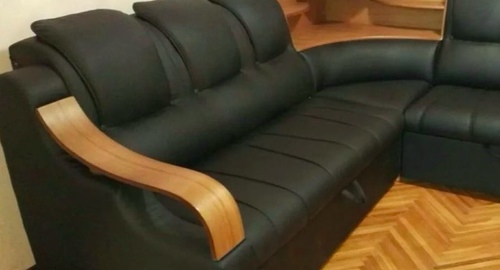 Перетяжка кожаного дивана. Киренск